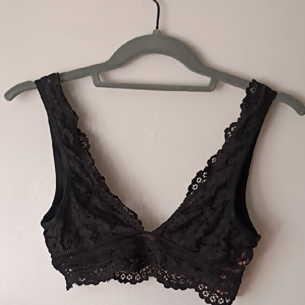 Victoria's Secret Black Lace Bralette - Picture 3 of 4